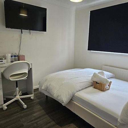Jays-Rooms Pitsea Exterior photo