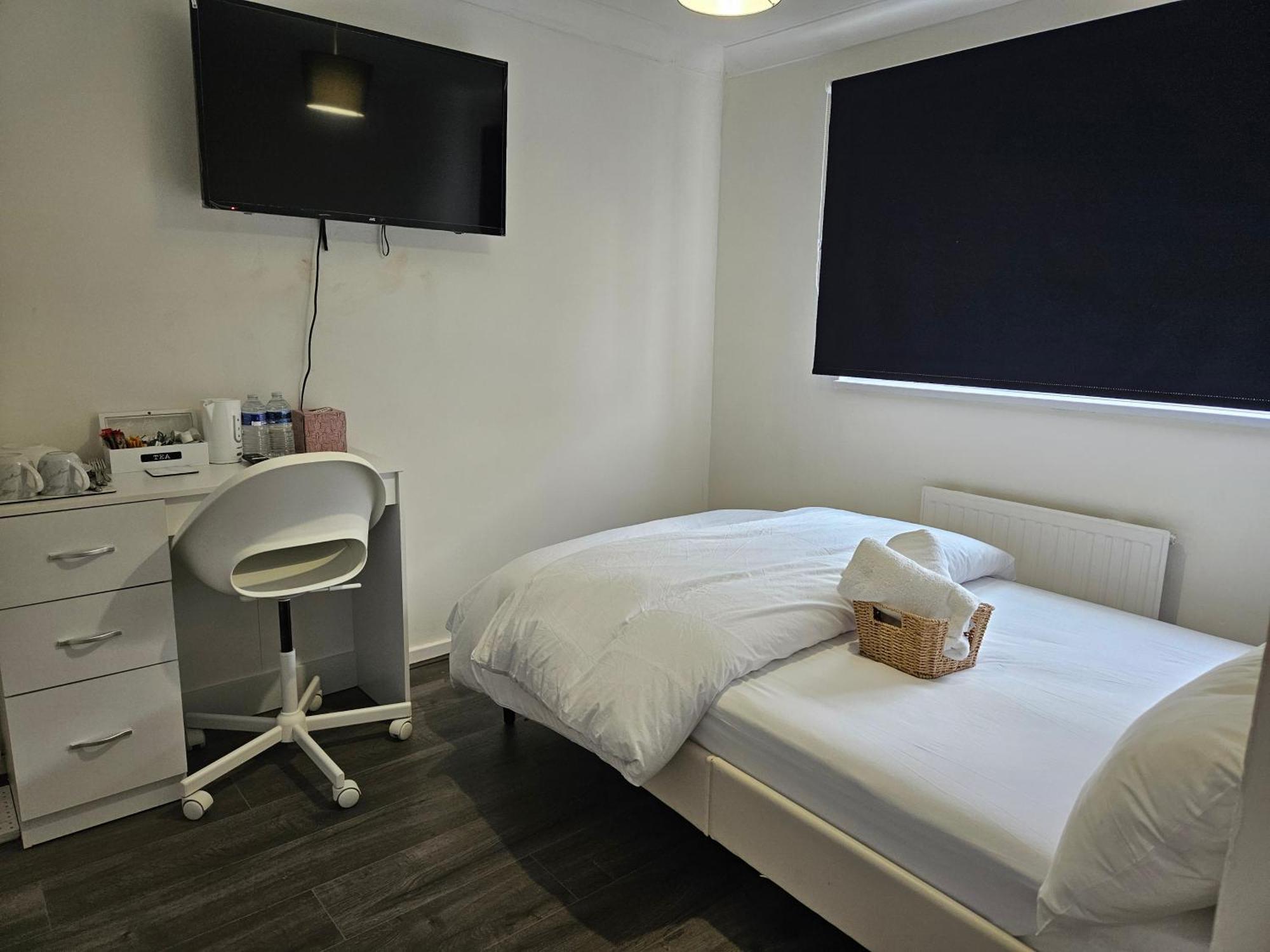 Jays-Rooms Pitsea Exterior photo
