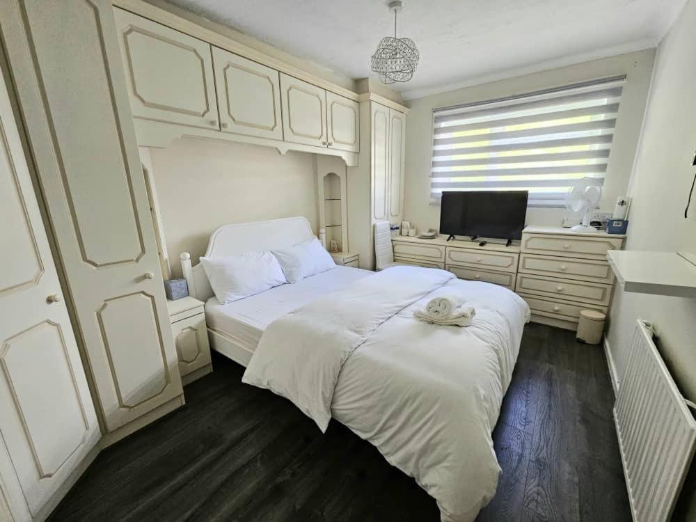Jays-Rooms Pitsea Exterior photo